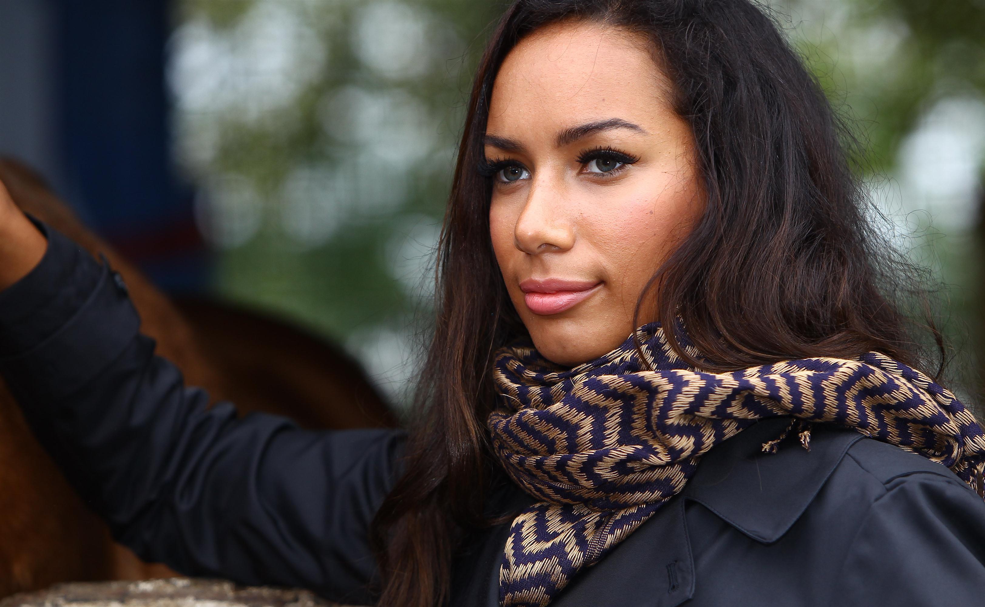 Leona Lewis visits the Hopefield Animal Sanctuary - Photos | Picture 98729